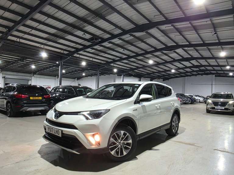 2017 Toyota RAV4 2.5 VVT-h Business Edition Plus CVT Euro 6 (s/s) 5dr (Safety Sense, Nav) ESTATE ...