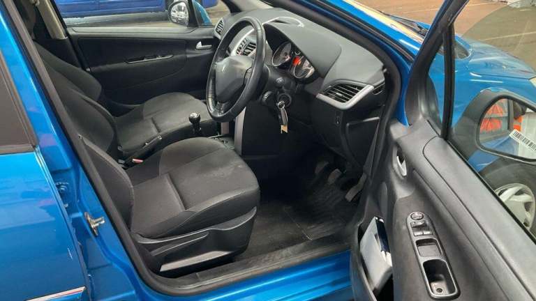 2012 Peugeot 207 1.4 Active 5dr HATCHBACK PETROL Manual