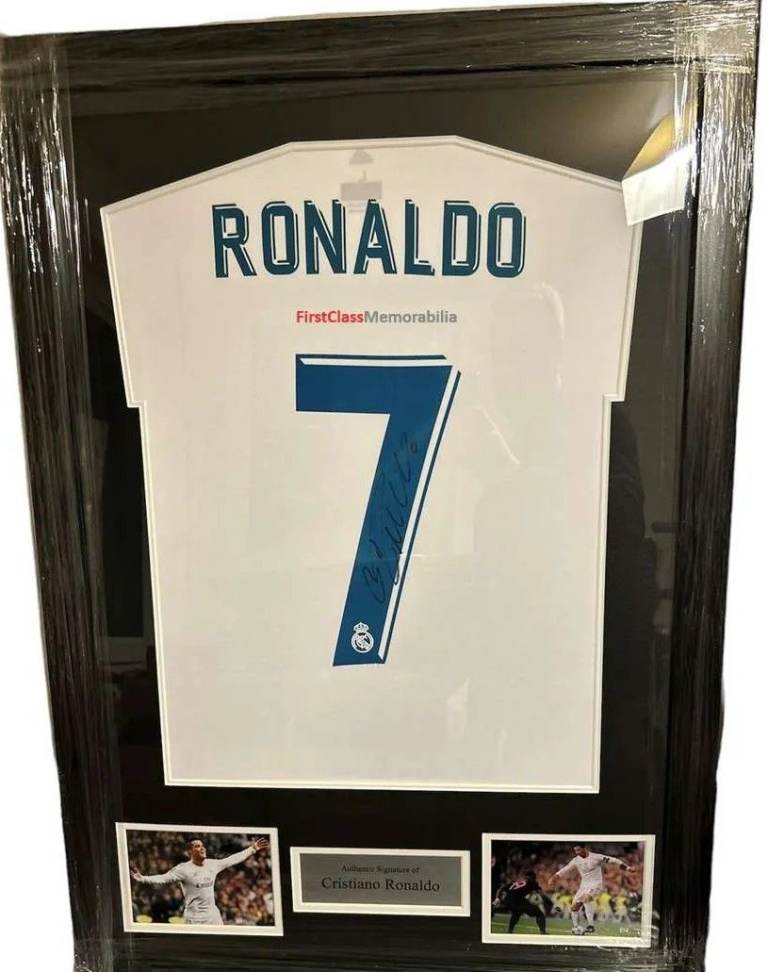 Cristiano Ronaldo signed Real Madrid shirt 7 framed