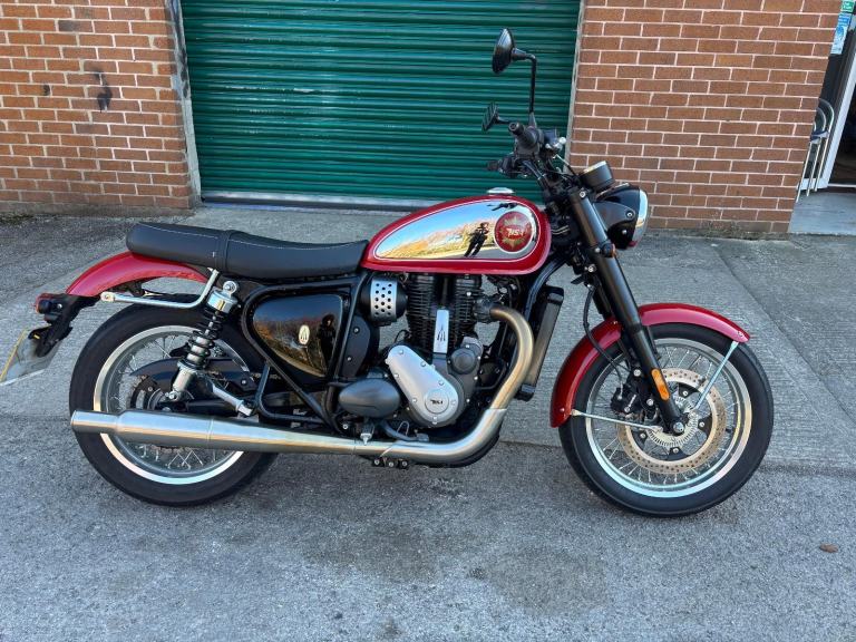 2024 BSA GOLD STAR 650CC INSIGNIA RED USED