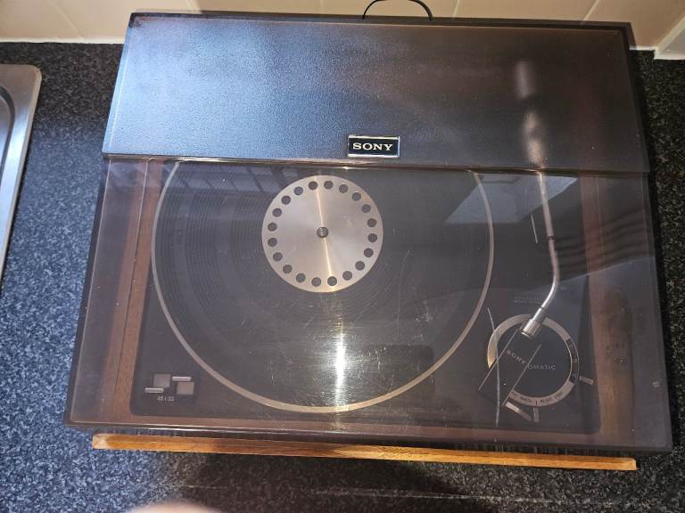 Vintage sony 5520 fully automatic turntable 