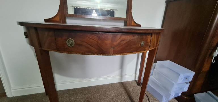 Vintage dressing table