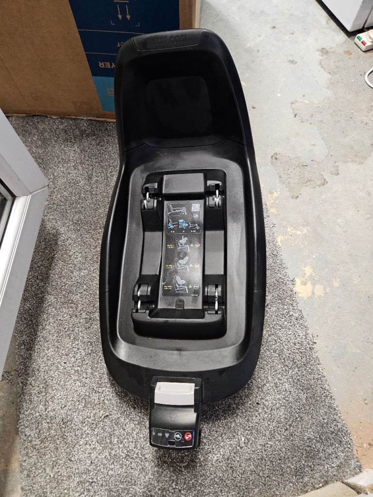 Maxi Cosy 2 way iso-fix