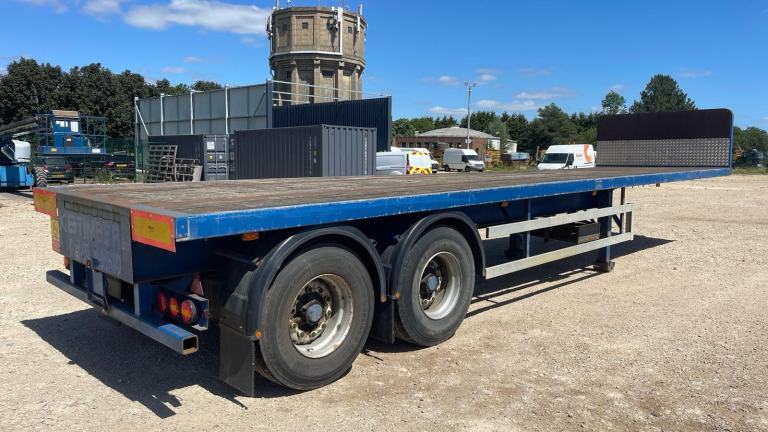 Flat trailer urban 10 meter front lift axle Sdc Fruehauf Montracon 