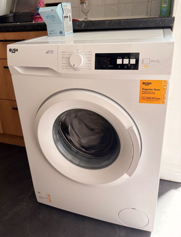 Bush Washing Machine - perfect condition 