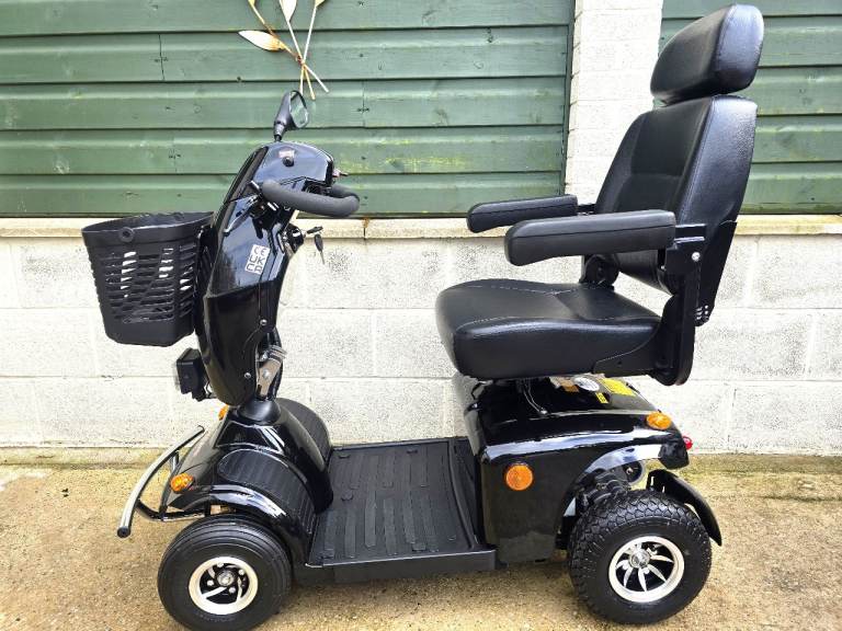 Mobility Scooter 4/8ph Freerider Mayfair 8 Deluxe, Rd/Pave scooter