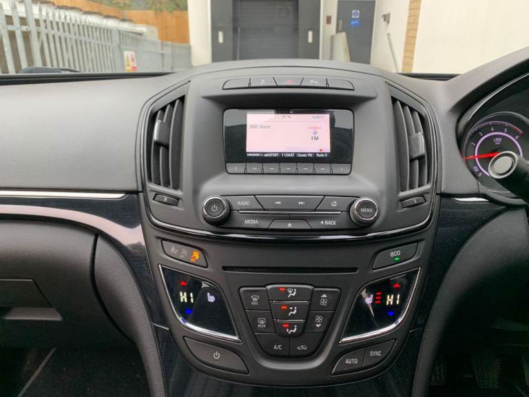 2014 VAUXHALL INSIGNIA 2.0 CDTI ELITE £20 TAX +LEATHER +FULL HISTORY DIESEL CHEAP BARGAIN