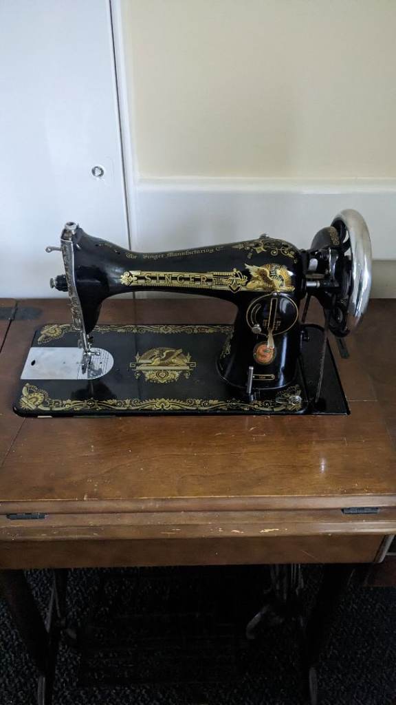 Vintage Singer Sewing Machine