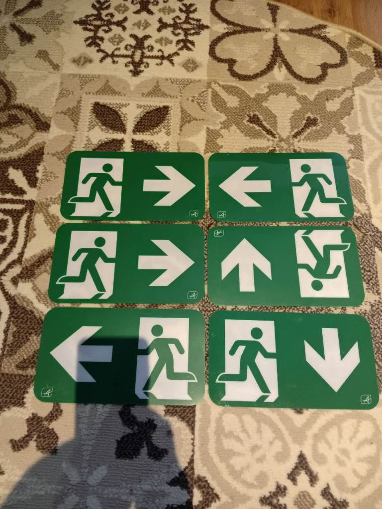6x Fire Exit Sign