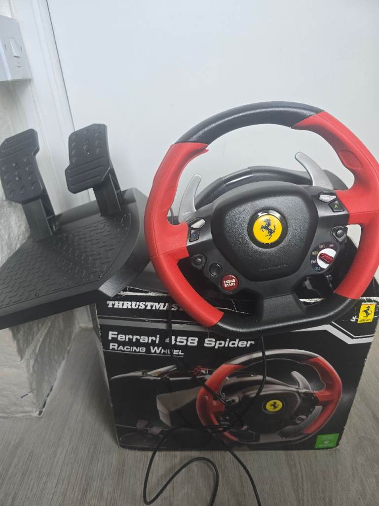 Thrustmaster,Ferrari 458 Spider Racing Wheel With Foot Padal, PC/XBOX