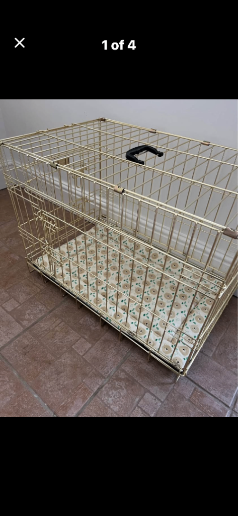 Medium dog crate 