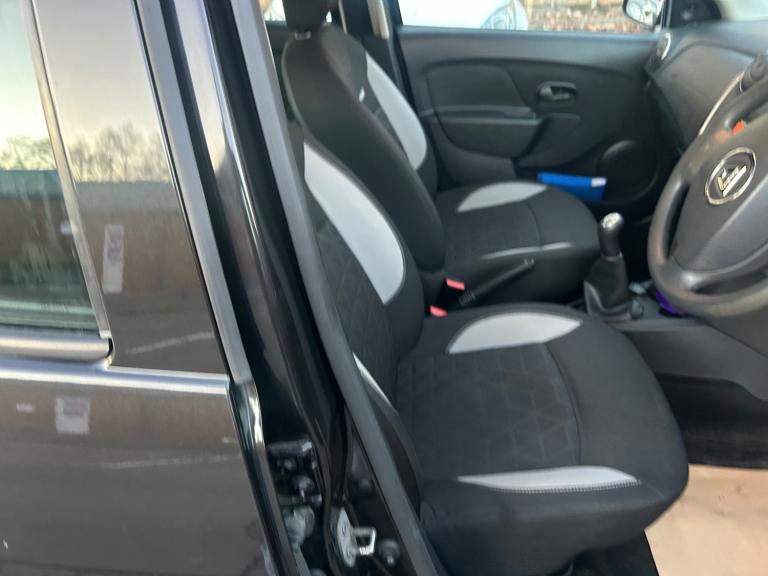 2014 Dacia Sandero Stepway 1.5 dCi Ambiance 5dr HATCHBACK Diesel Manual
