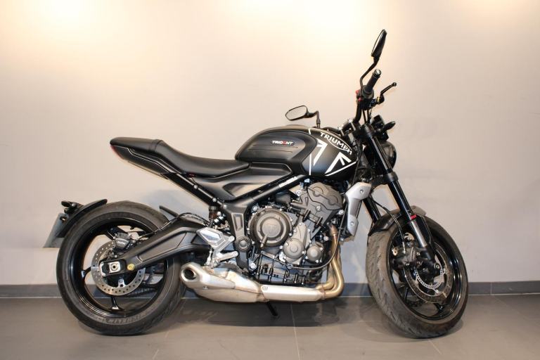 Triumph Trident 660