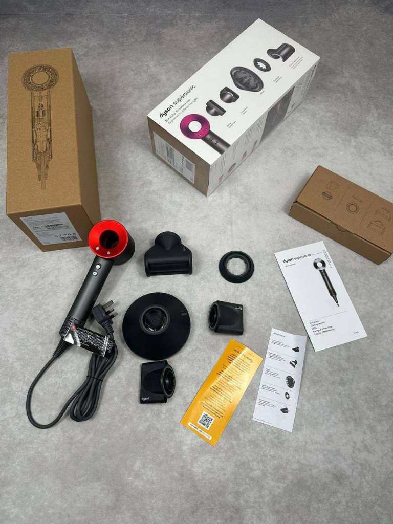 Dyson Supersonic Hair Dryer - Black/Red, As Good As New