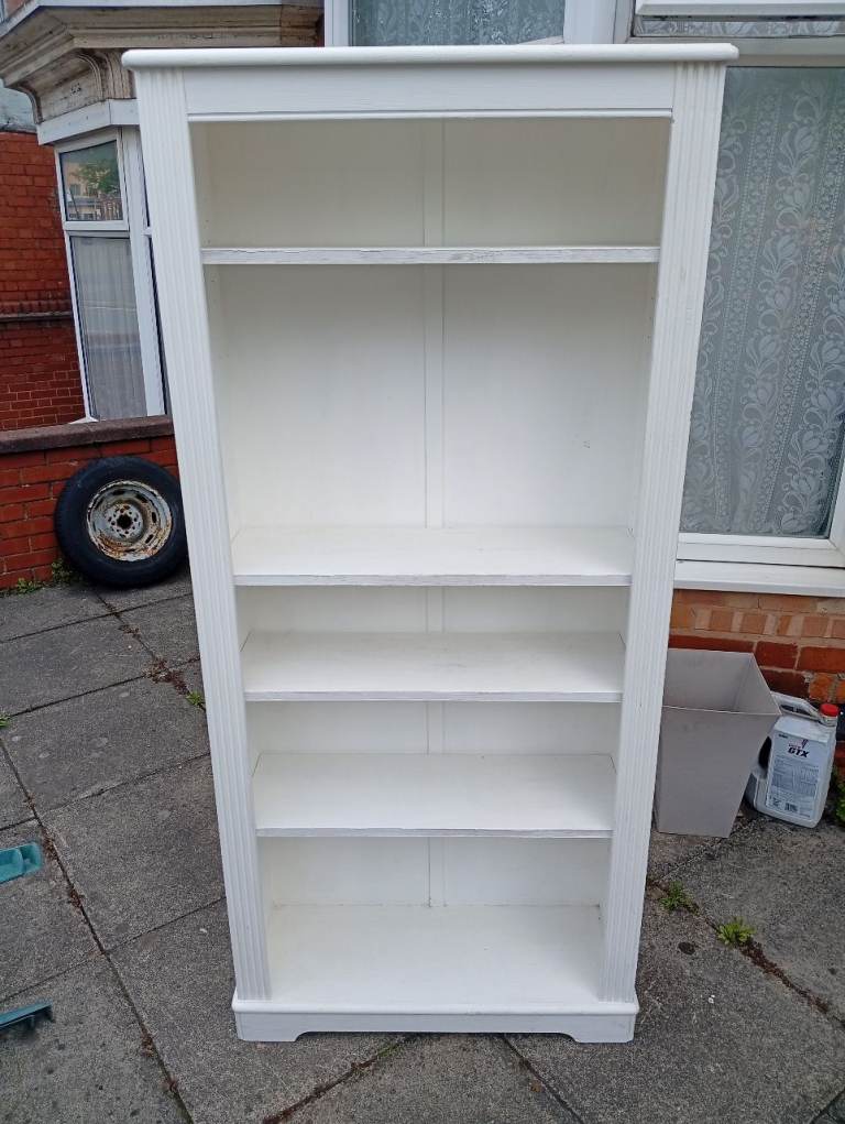 bookshelf pinewood. can deliver locally Leicester 