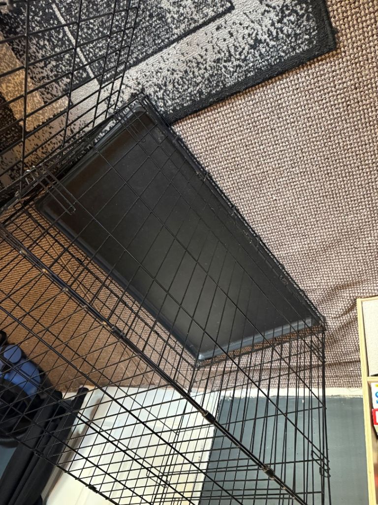 image for 2x dog crates 