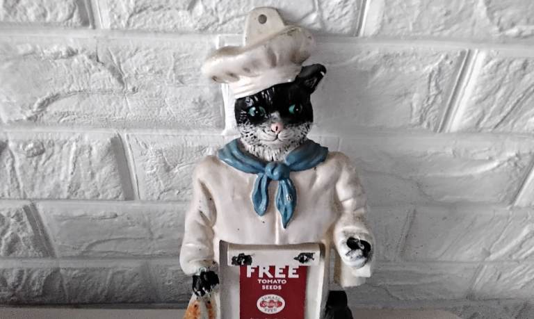 Cast iron cat chef note pad holder 30 cms cool