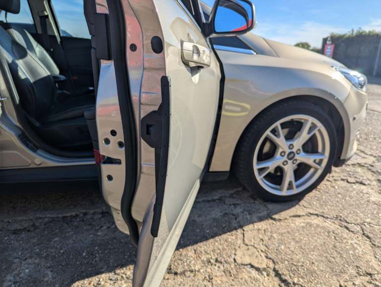 FORD FOCUS 2.0 TITANIUM X FULL SERVICE HISTORY NEW CAMBELT KIT LOVELY CONDITION