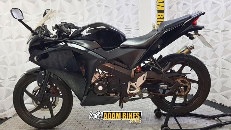 2013 Honda CBR125 R | *WARRANTY PROVIDED* 