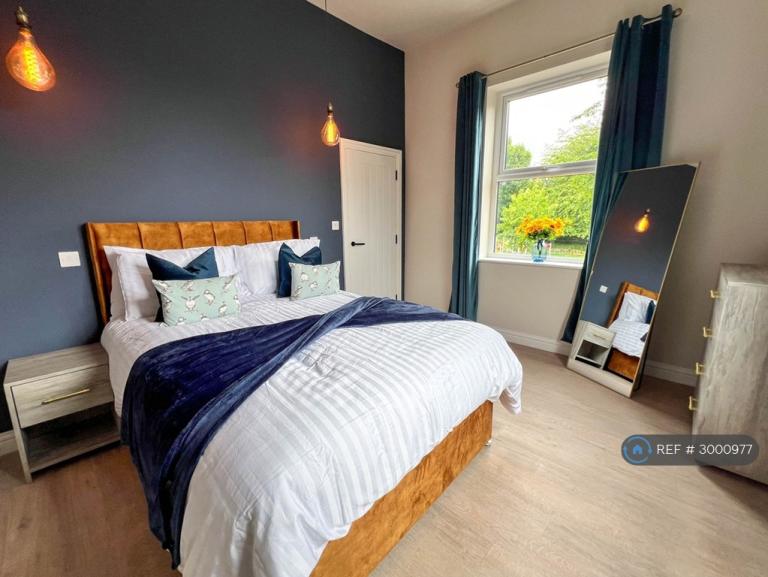 1 bedroom flat in Clarke St, Sheffield, S10 (1 bed) (#3000977)