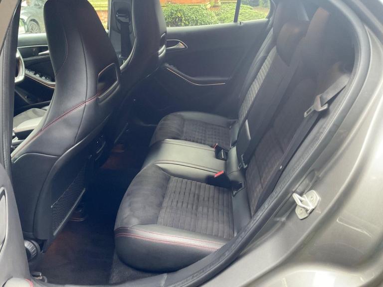 2015 Mercedes-Benz GLA 2.1 GLA220d AMG Line 7G-DCT 4MATIC Euro 6 (s/s) 5dr ESTATE Diesel Automatic