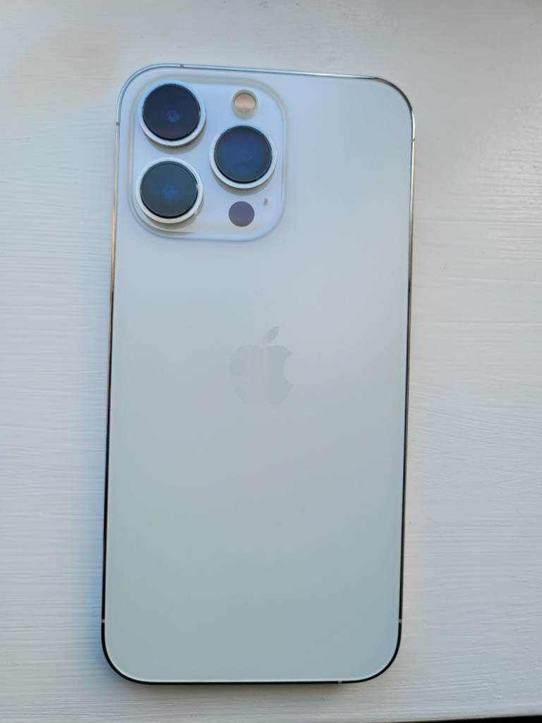 iPhone 13 Pro - 256GB (white) Unlocked 