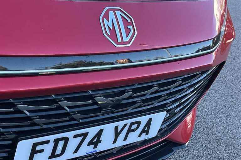 2025 MG MG HS 1.5 T-GDI Trophy SUV 5dr Petrol Manual Euro 6 (s/s) (169 ps) SUV Petrol Manual