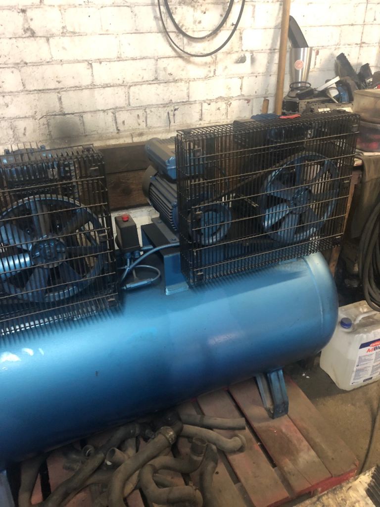 Clarke Air Industrial Compressor – Good Condition