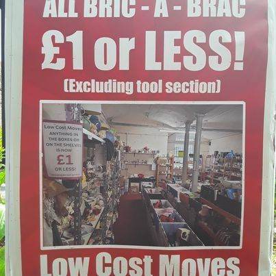 Fab vintage gold bushy 5ft Christmas tree Low Cost Moves 2nd Hand Furniture STALYBRIDGE SK15 3DN