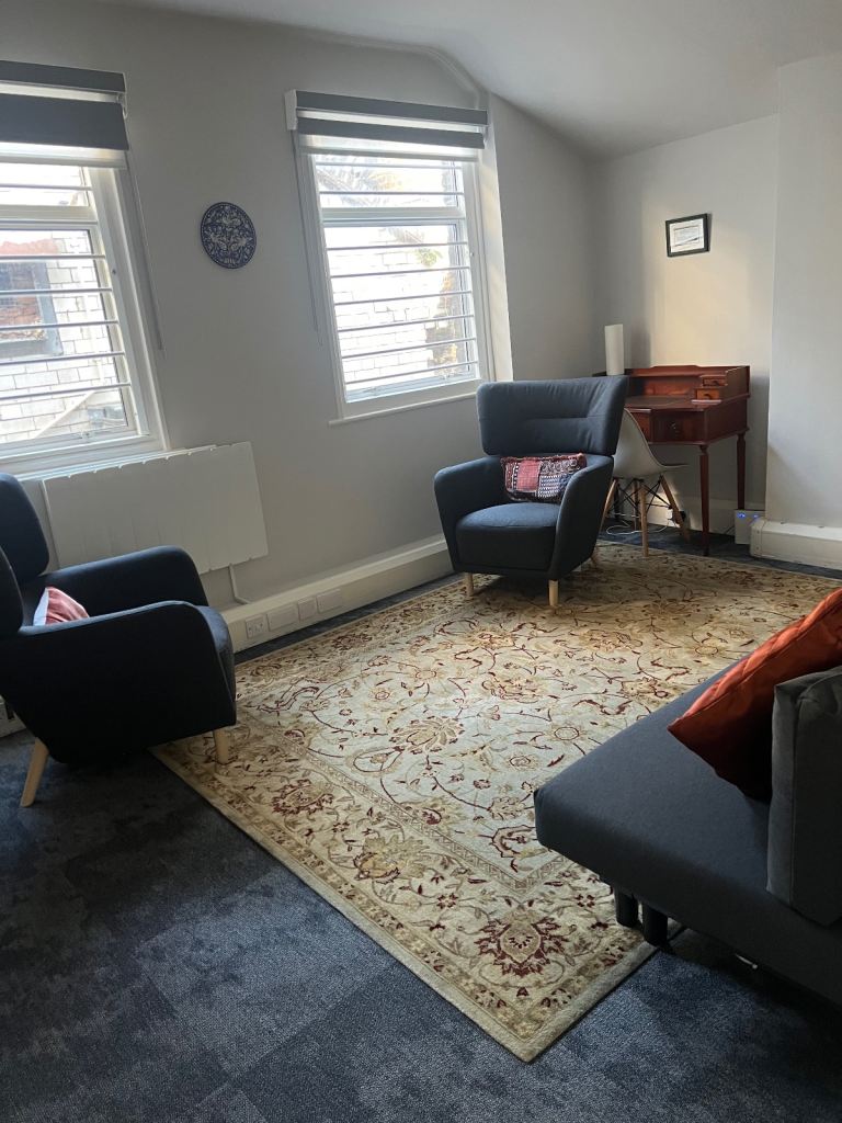 Spacious, calm therapy rooms for rent in Fitzrovia