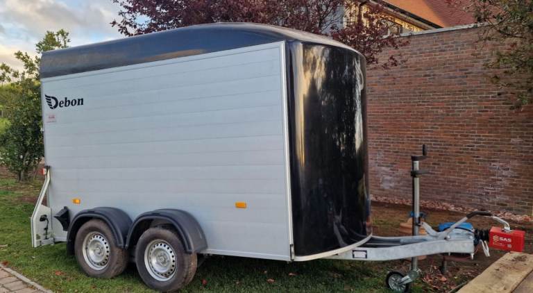 Debon C500 Twin Axle Box Trailer - Black - Like New