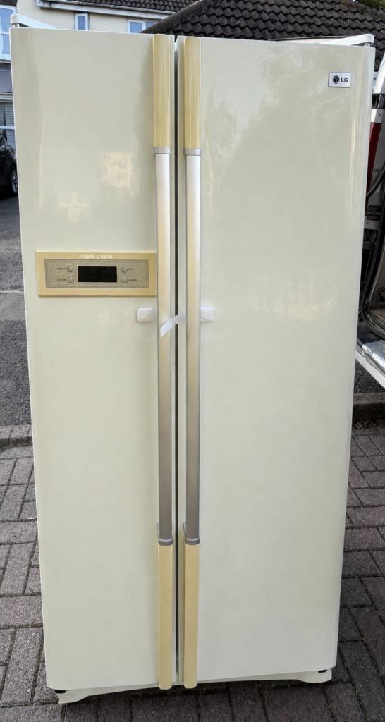 LG American Fridge Freezer - Cream, Good Condition