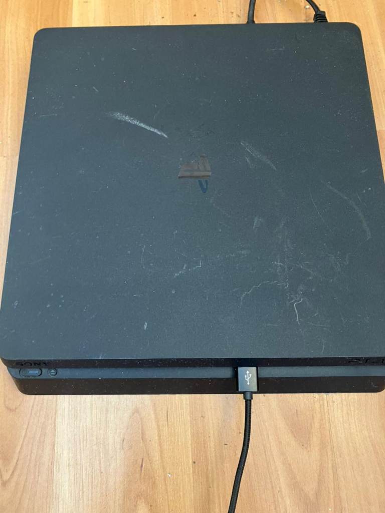 Playstation 4 slim 1tb 