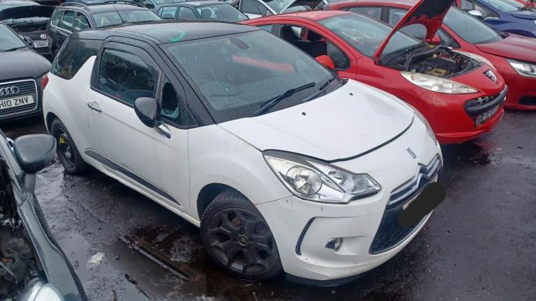 Breaking for spares citroen ds3 1.6 2013