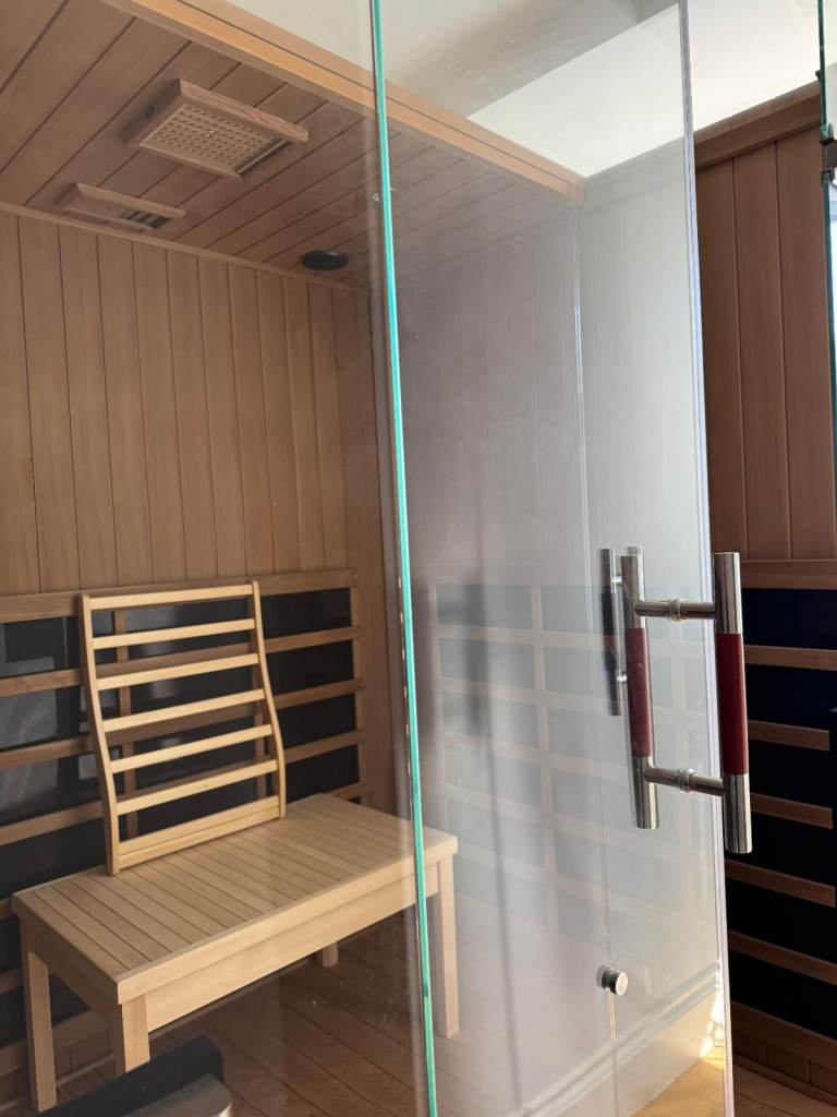 Clearlight Sanctuary Retreat 5-Person Outdoor & Indoor Full Spectrum Infrared Sauna