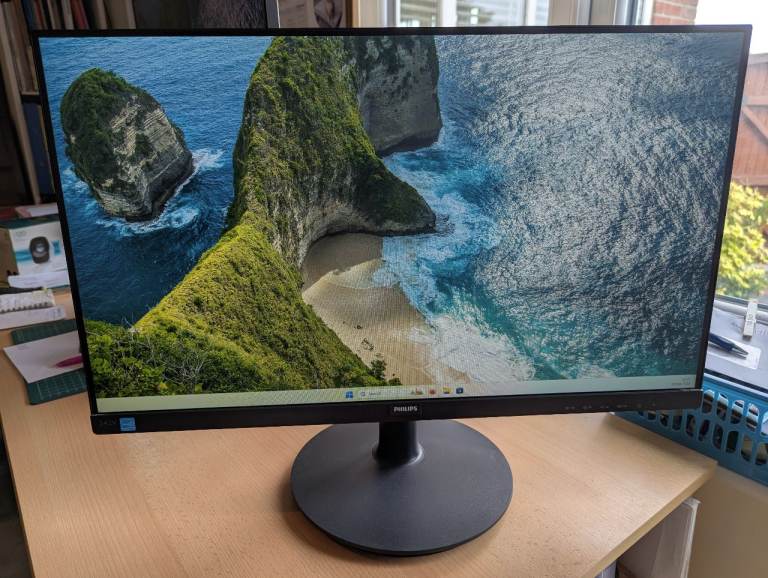Philips Monitor - 24" 1080p