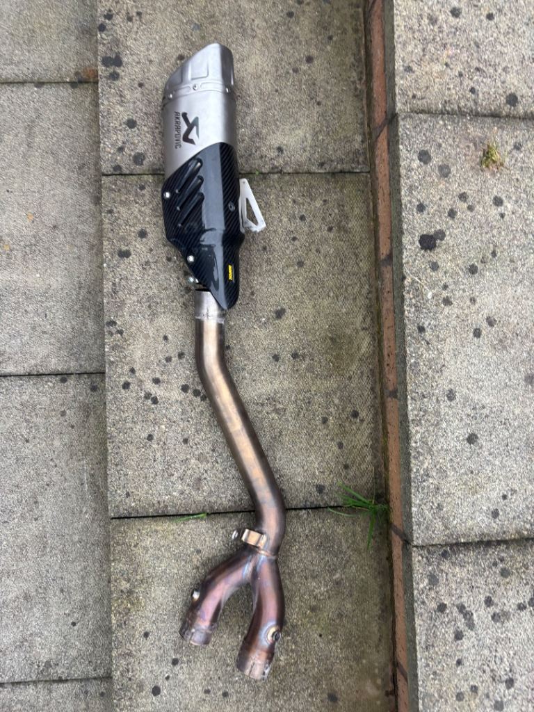 Yamaha R1 2CR sports exhaust and Y pipe
