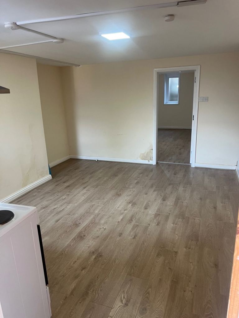 1 bedroom studio to rent