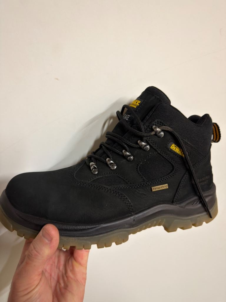 Dewalt challenger work boots size 9