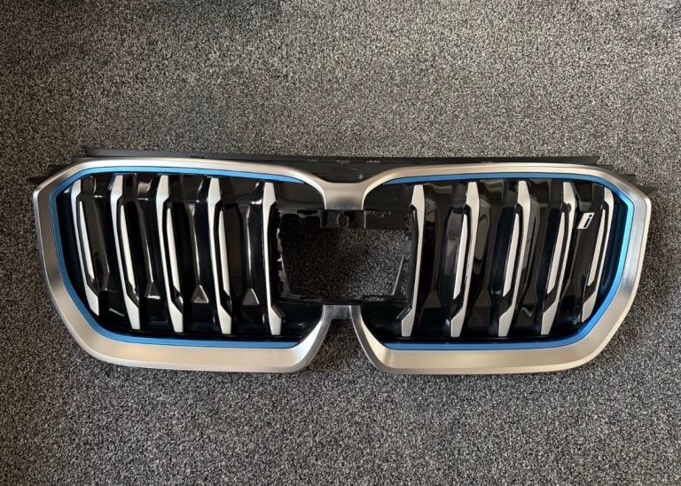 BMW iX1 U11 M Sport Front Kidney Grill 5A0BB87