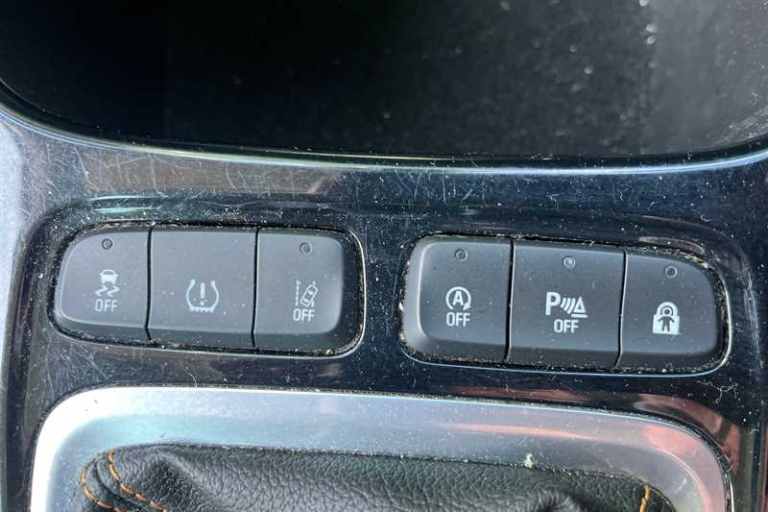 2020 Vauxhall Crossland X 1.2 Elite Nav SUV 5dr Petrol Manual Euro 6 (s/s) (83 ps) SUV Petrol Manual