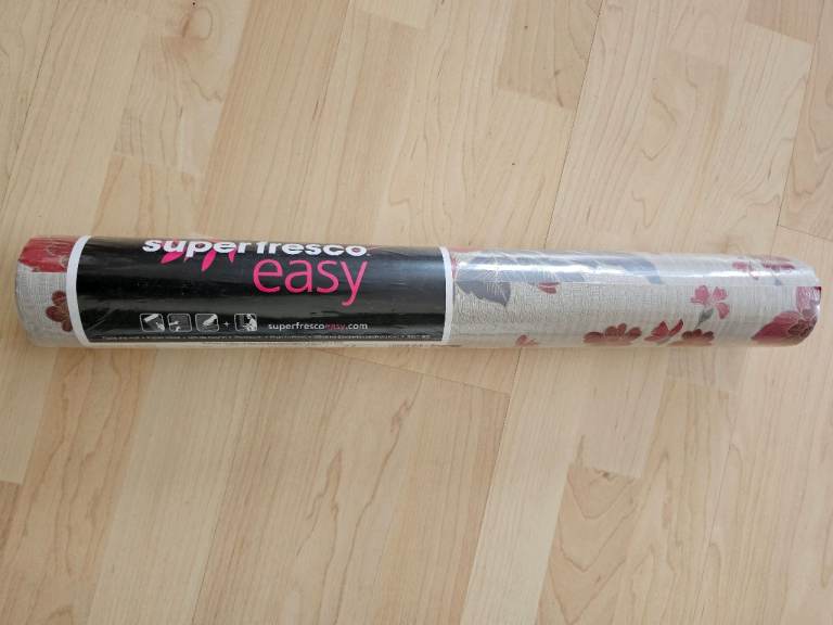 1 roll of Red and Silver Floral Wallpaper - BRAND NEW UNOPENED