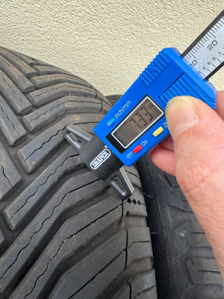 225 40 18 Michelin Cross Climate 2 tyres 7mm all season winter tyres