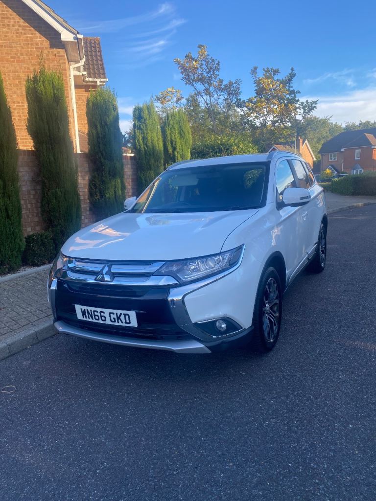 Mitsubishi, OUTLANDER, 7 seater 4x4, Diesel 