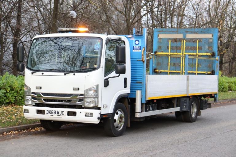 ISUZU N75 190 4X2 18FT DROPSIDE C/W TAIL-LIFTER (2019)