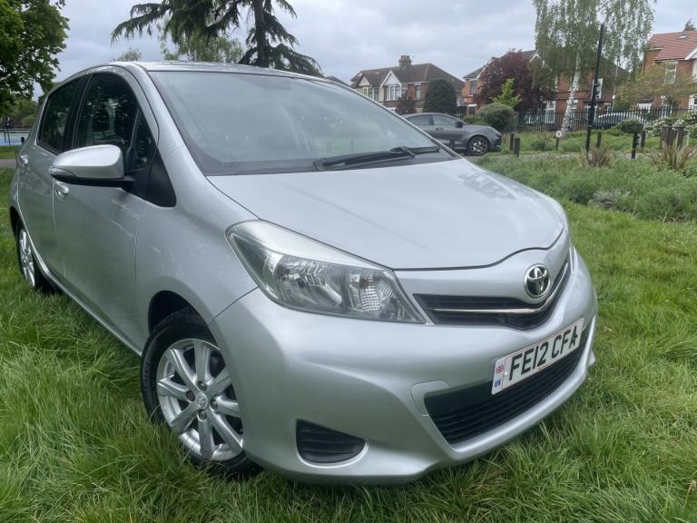 TOYOTA YARIS 1.3 Dual VVT-i TR 2012