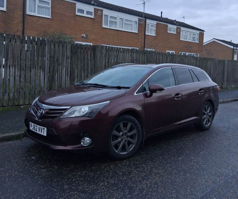 Toyota avensis Automatic 2013 1.8 petrol ulez compliant 