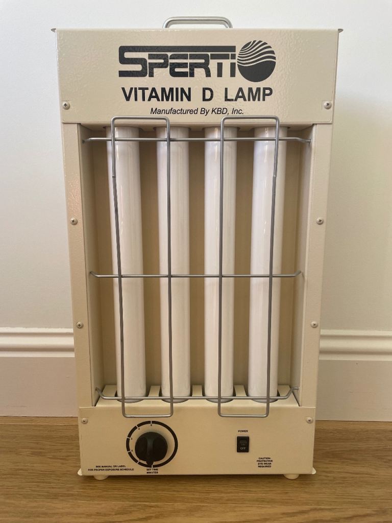 Sperti Vitamin D Sunlamp Model D/UV-F With Extra Bulbs And Goggles