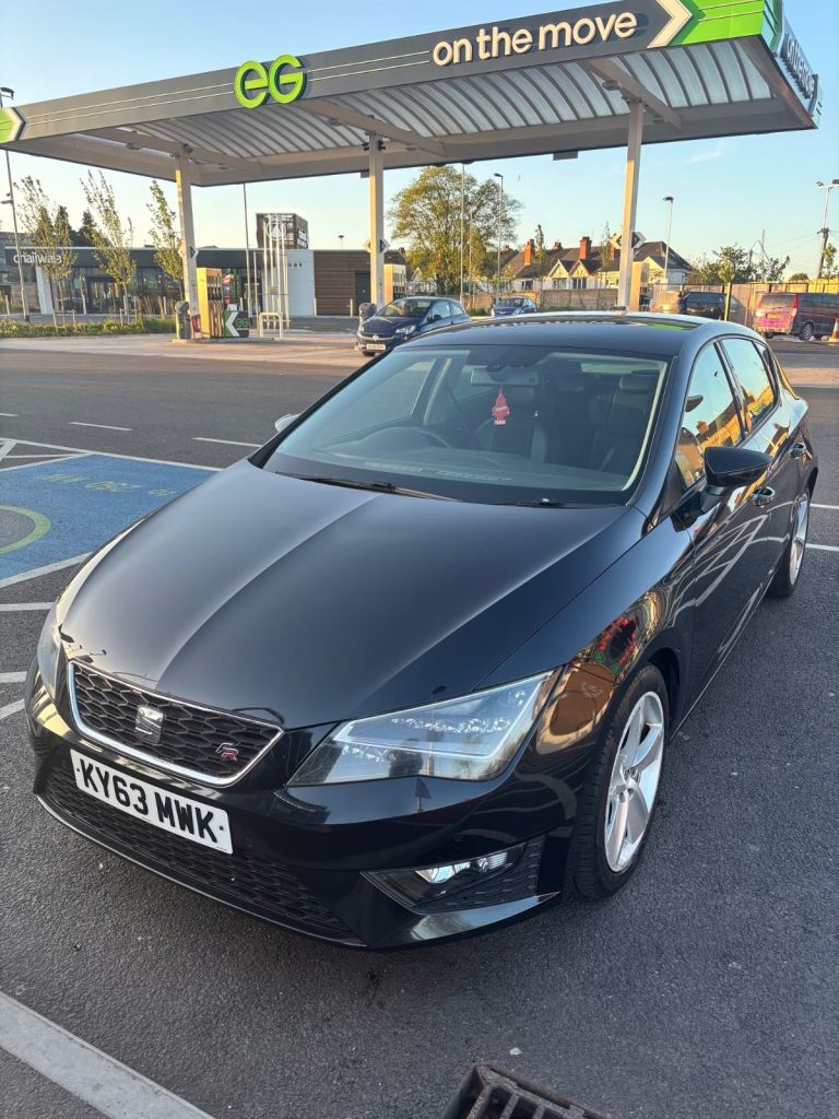 Seat, LEON, Hatchback, 2013, Semi-Auto, 1798 (cc), 5 doors
