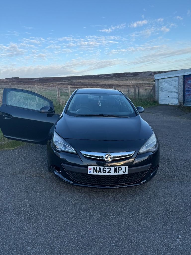 Vauxhall, ASTRA GTC, Hatchback, 2012, Manual, 1956 (cc), 3 doors